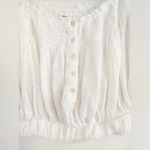 ✨HP✨ FREE PEOPLE off the shoulder with smocked details - Picture 4 of 4